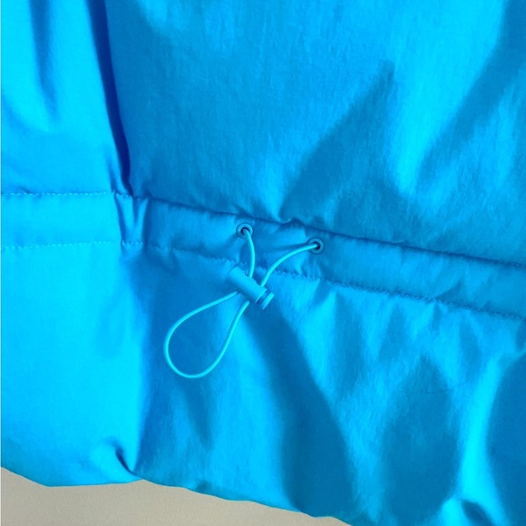 Levi’s Women’s Bright Blue Puffer Jacket Small Cinch Waist Retro 90s Streetwear - Picture 9 of 10